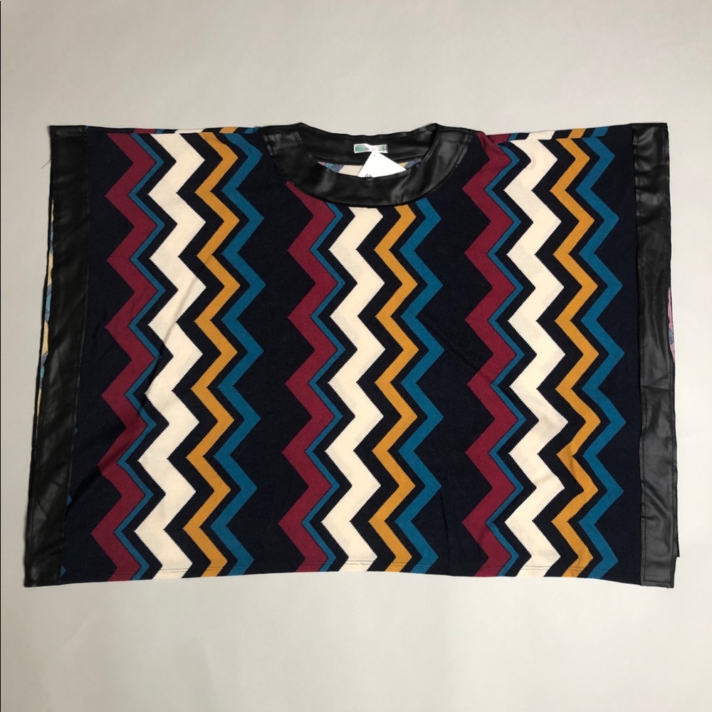 Auditions size large chevron print poncho with faux leather trim